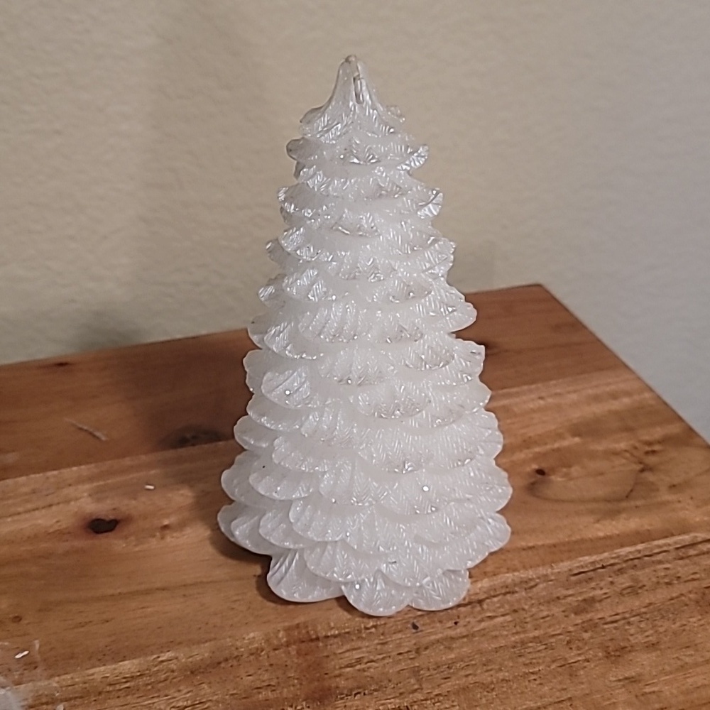 Unscented Christmas tree candle
